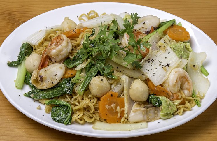 cách làm mì xào hải sản 4