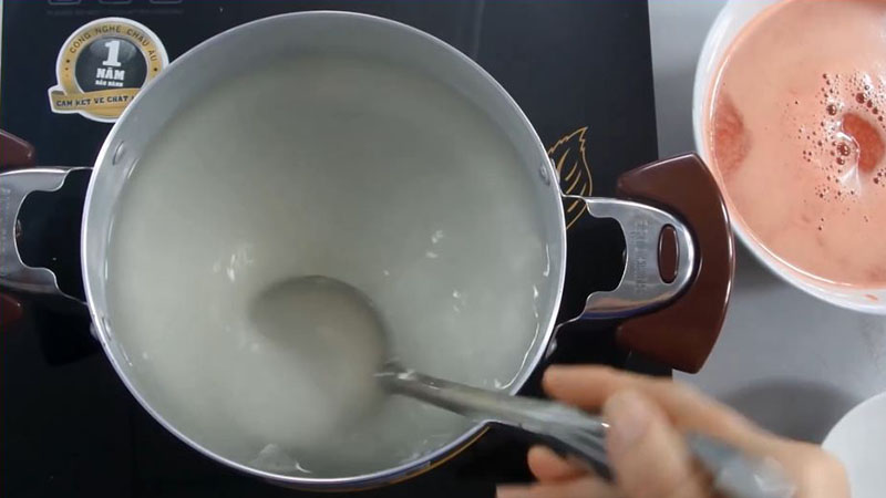 cách làm thạch rau câu dưa hấu 3